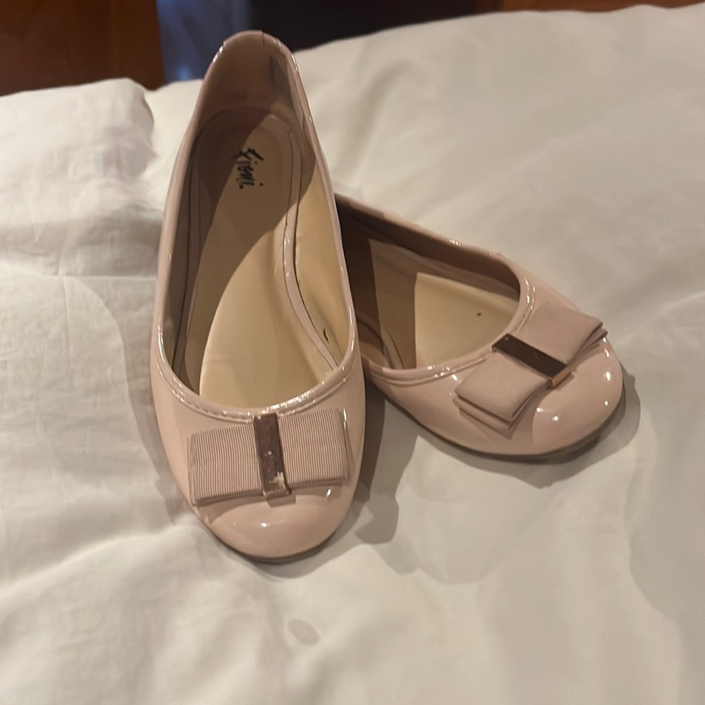 Fiona ballet flats, blush in color, size 7
